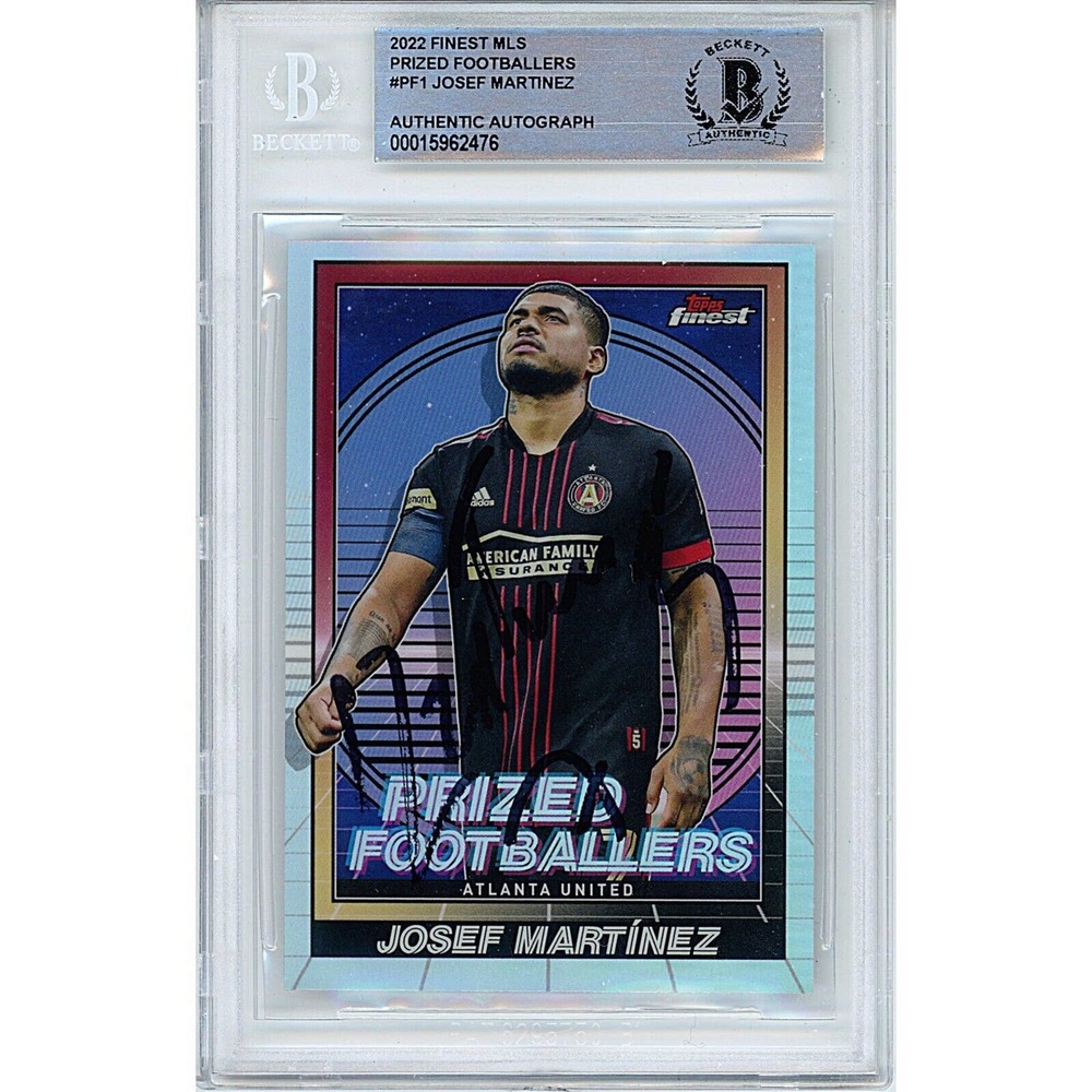 Josef Martinez Atlanta United Autograph '22 Topps Finest MLS Insert Card Beckett